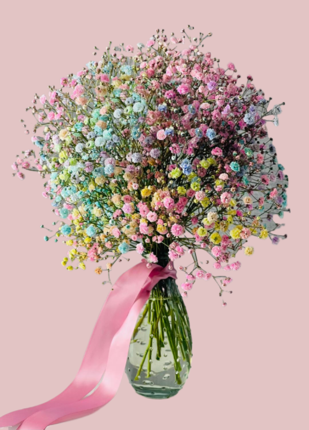 TOKYO - A Mini Bouquet in a Vintage Vase